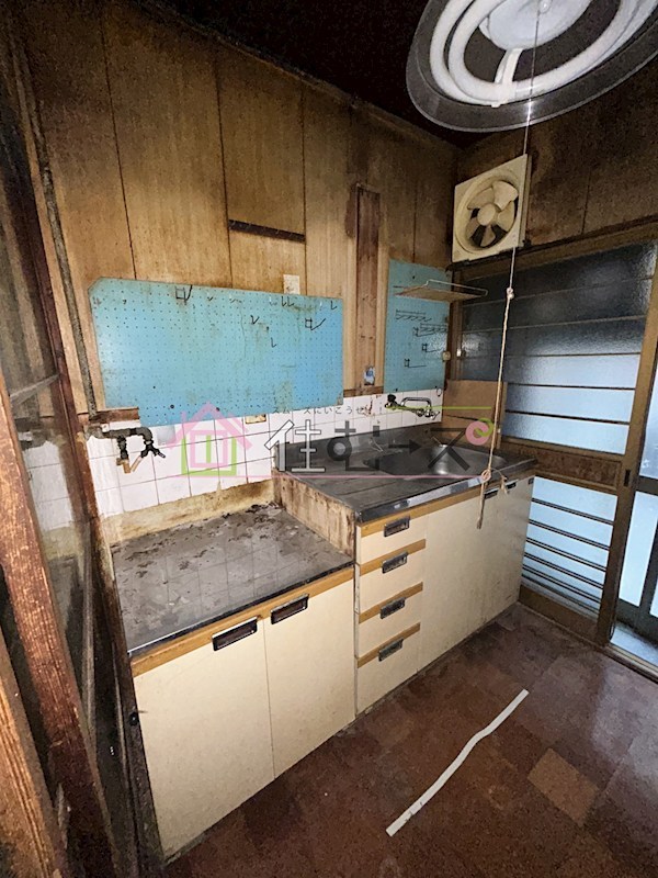 港区三先戸建て キッチン