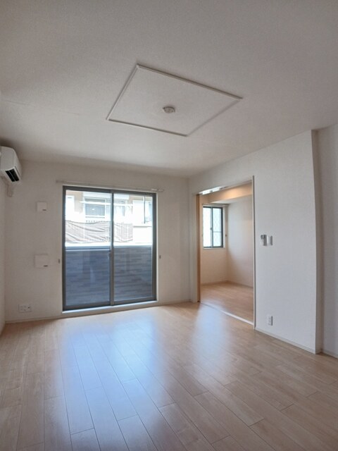 フィオーレ・エム リビング