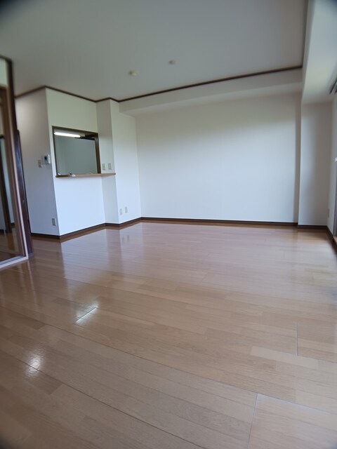 グランドゥール宝塚 リビング