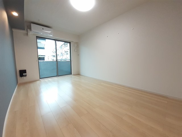 アンジュ　ド　ボヌール　香里園 リビング