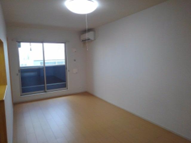 アンジュ　ド　ルミエール リビング