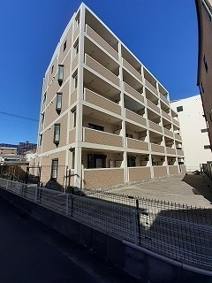 プラシード 外観