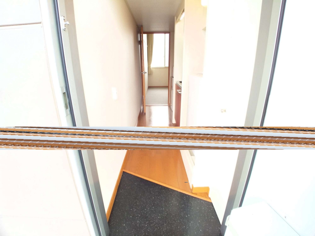 レオパレスゴールドイーストⅢ 玄関