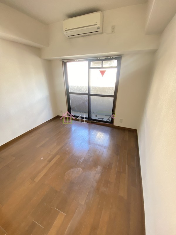 リーガル西長堀 ベッドルーム