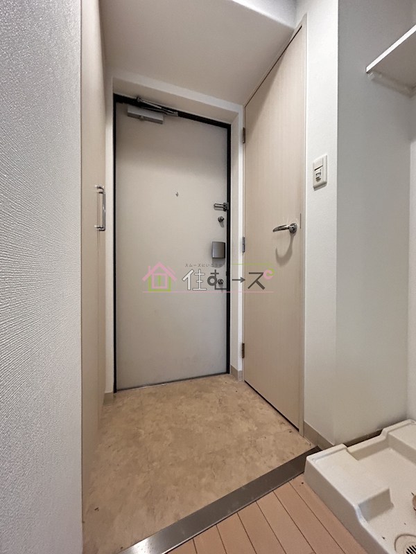 エステムプラザ難波WESTリバークロス 玄関