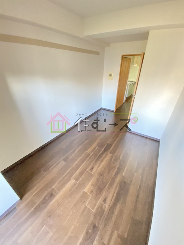 CQレジデンス大阪WEST リビング