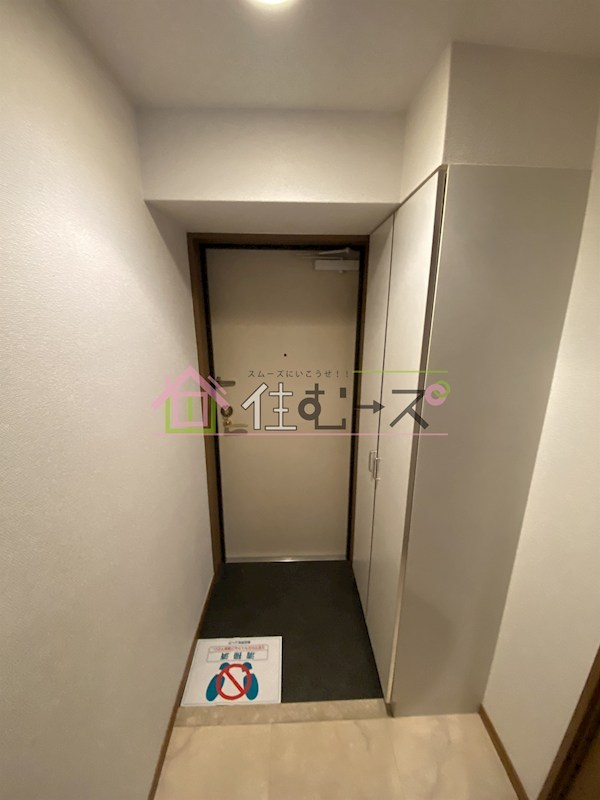 アスリート本町西 玄関