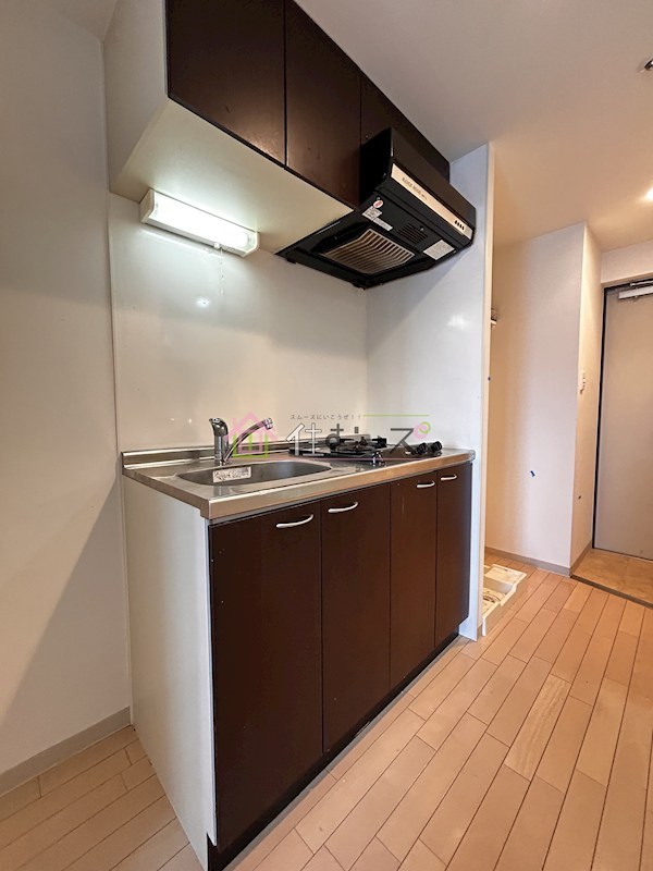 エステムプラザ難波WESTリバークロス キッチン