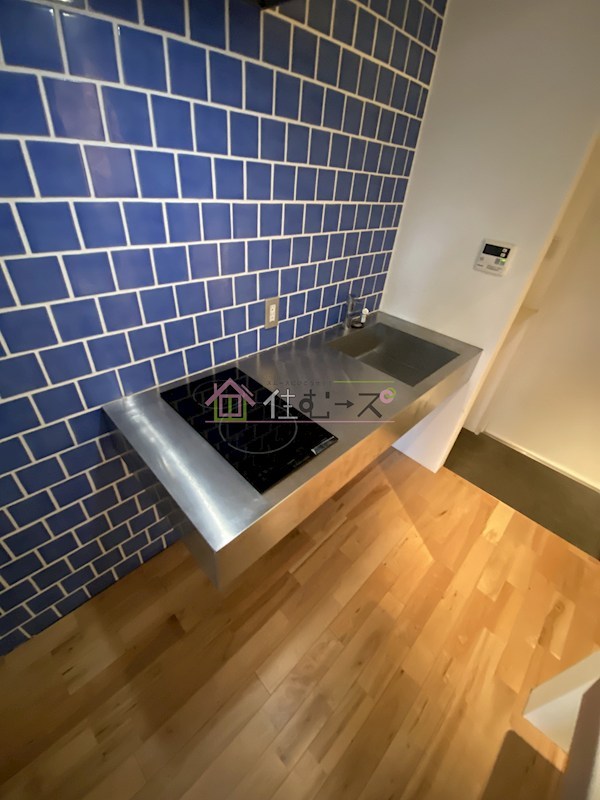 WISTERIA　GARDEN キッチン