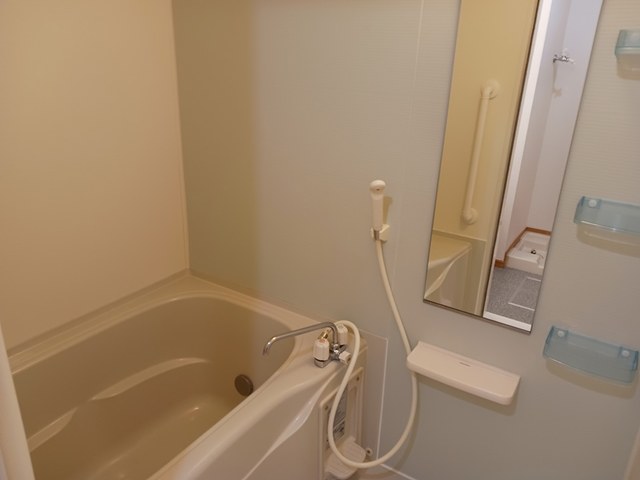 クリスタルブライト 風呂画像