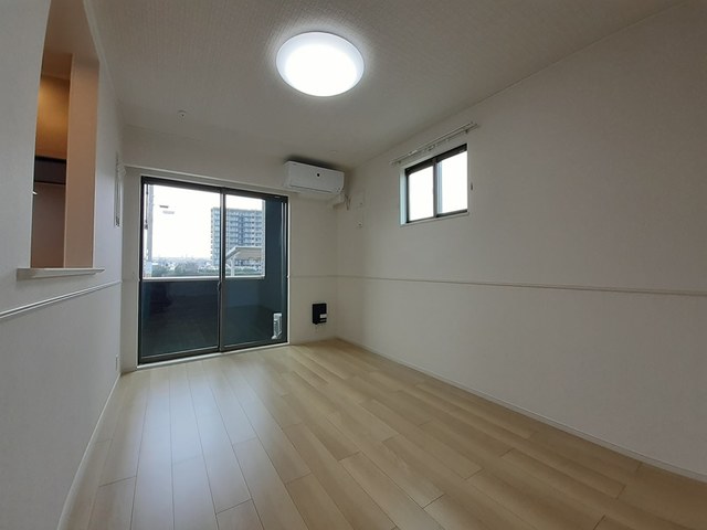 メゾン　スターブル リビング