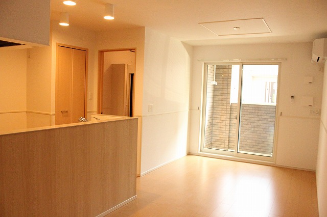 コンフォール鳳 リビング