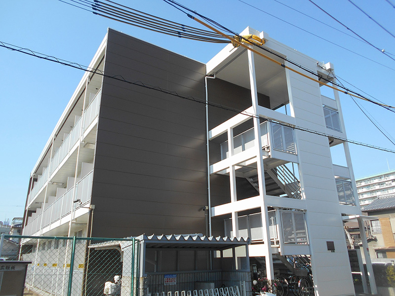 レオパレスさかえ 外観