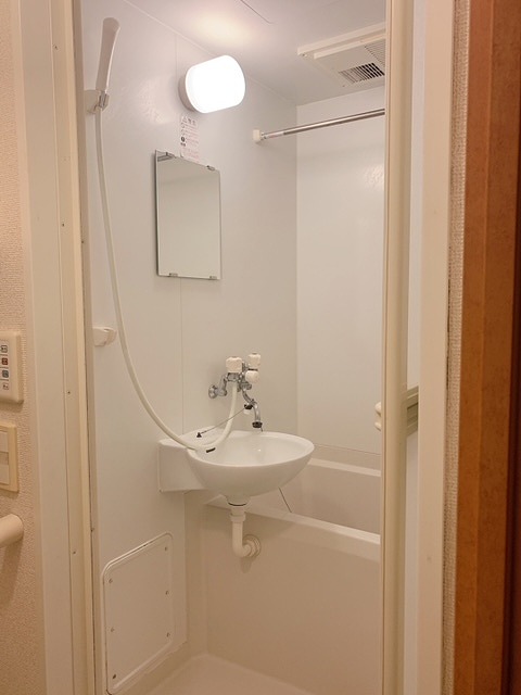 レオパレスＫＡＭＩＳＨＯ 風呂画像