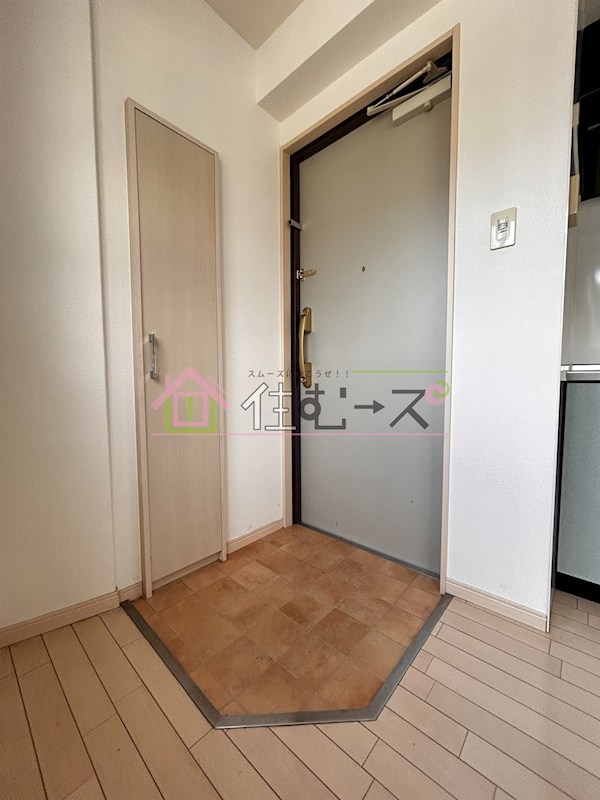 ロマネスク淡路 玄関