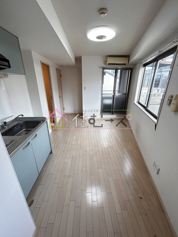 ロマネスク淡路 リビング