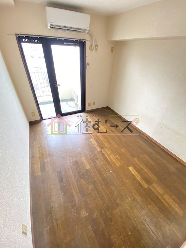 グルパ十三 ベッドルーム