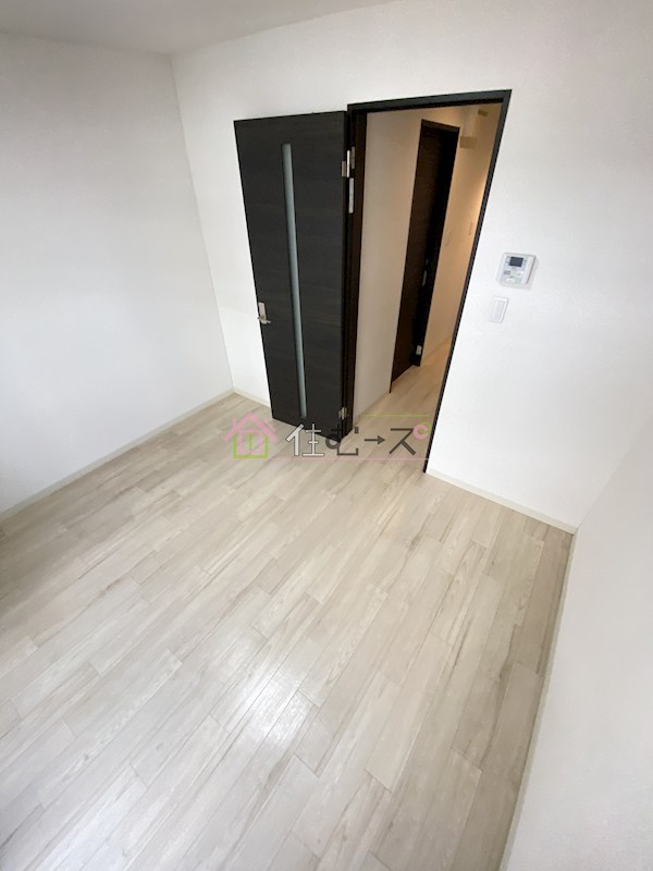 ノイヴェル塚本 リビング