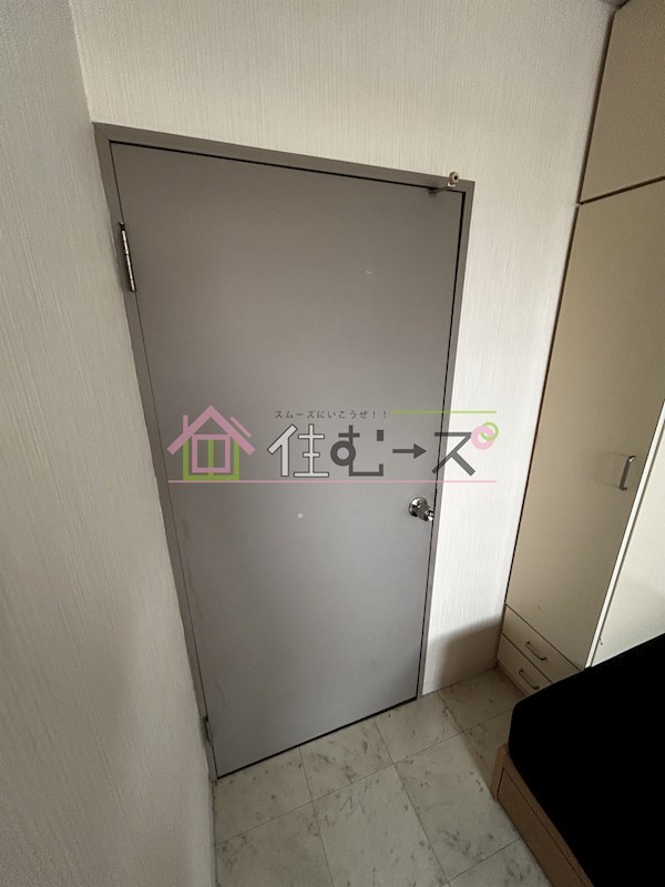 コミューズ新大阪 玄関