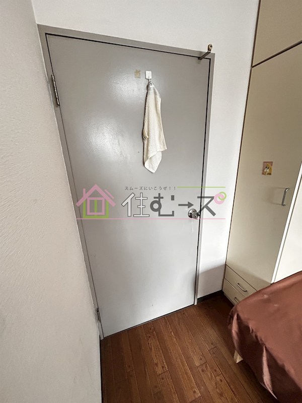 コミューズ新大阪 玄関