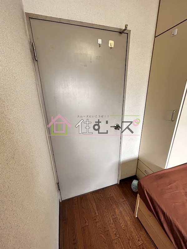 コミューズ新大阪 玄関