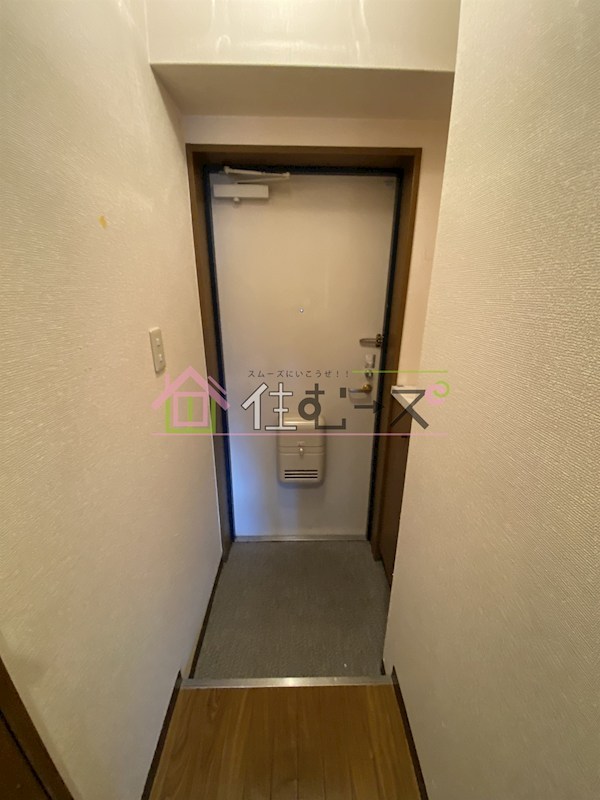 WEST VILLA 21 玄関