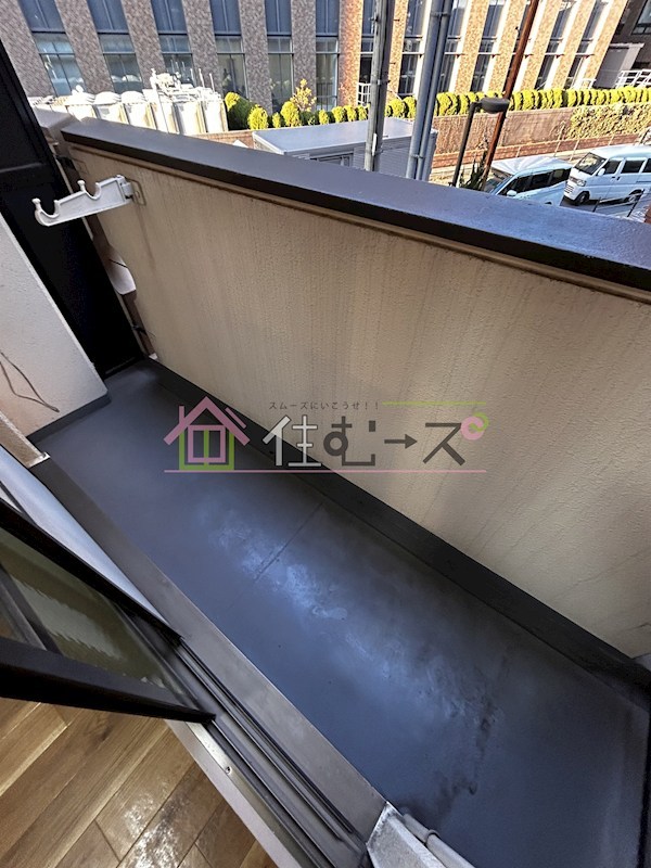 カムネス経大前 ベランダ