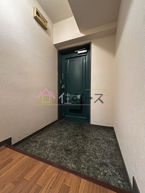 ヴィラナリー豊里 玄関