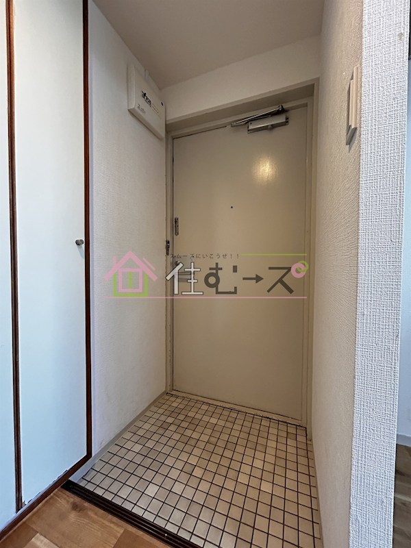 リバーサイドビューフラット 玄関