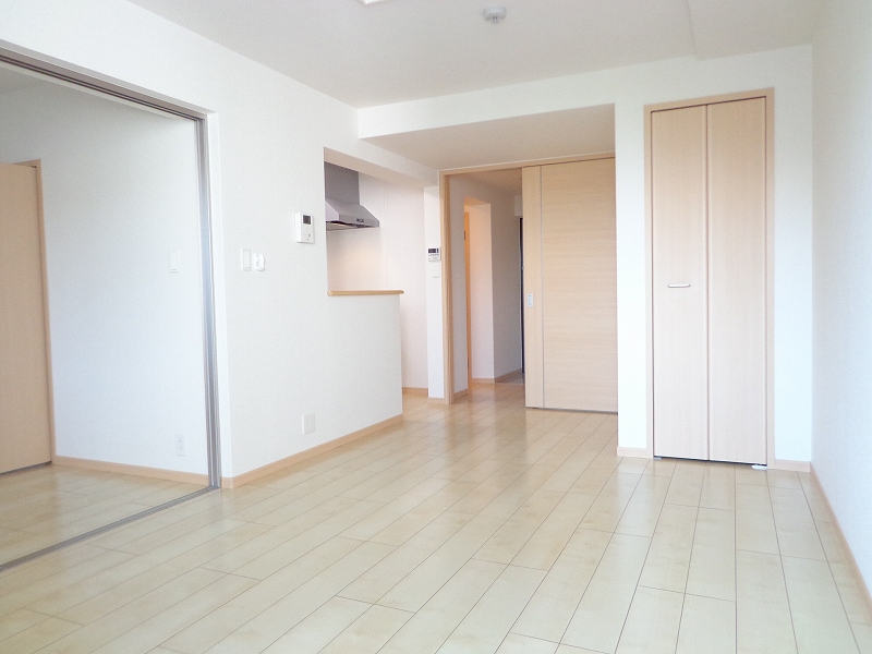 ヴォワ　ラクテ　サウス リビング