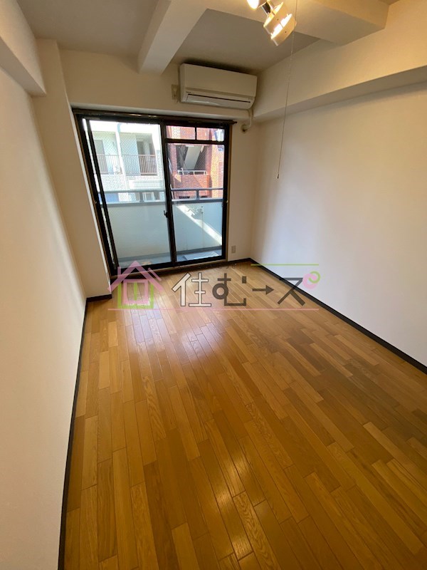 プレミアム本町 ベッドルーム