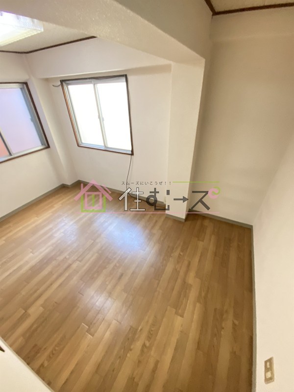 新大阪サンマンション2号館 ベッドルーム