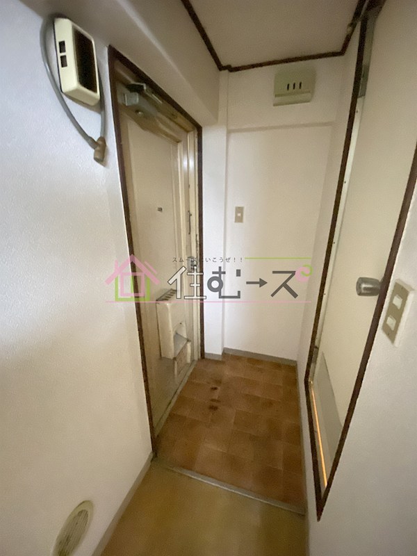 新大阪サンマンション2号館 玄関