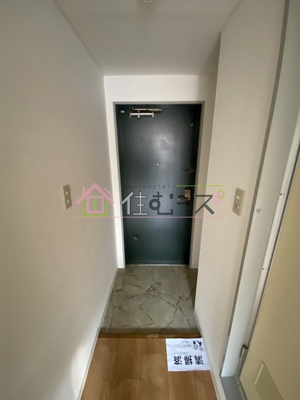 エンシンビル 玄関