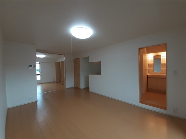 トレ　ミ　カーサ星の森 リビング