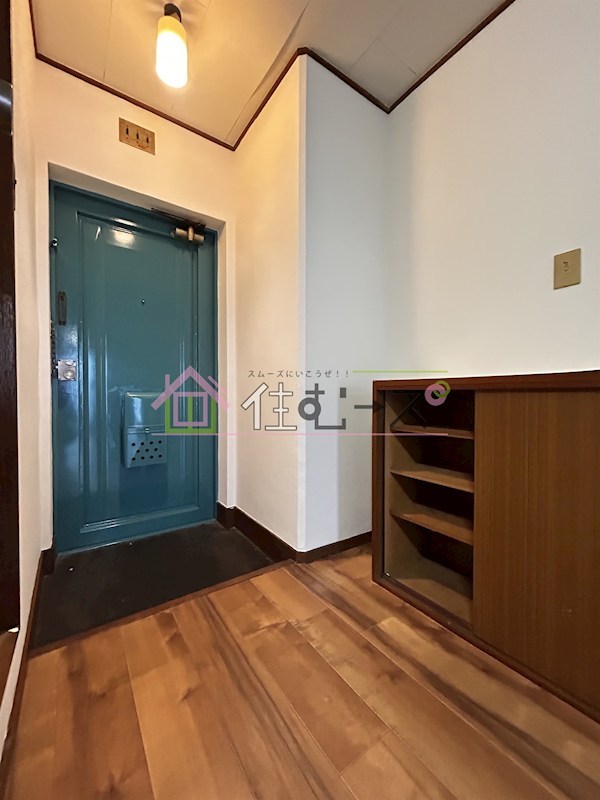 マンション葵 玄関