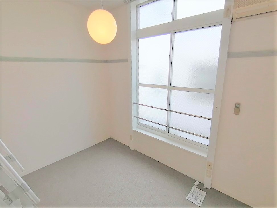 レオパレスブリリアント ベッドルーム