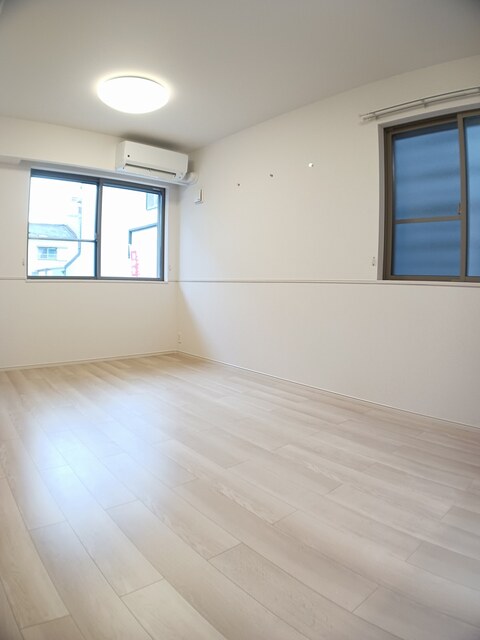 カレント　ヴィラ　北巽 リビング