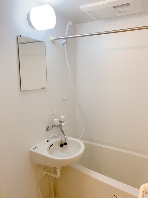 レオパレスパッシィオーネ 風呂画像