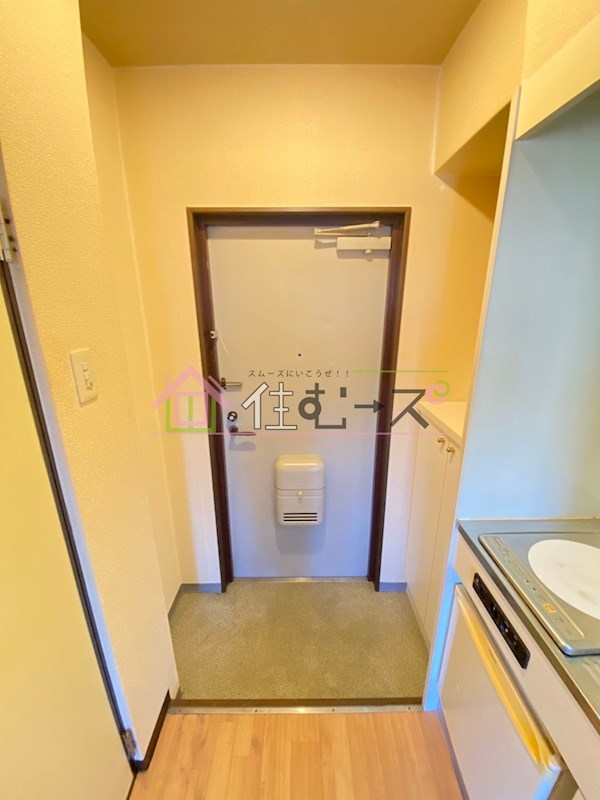 オズレジデンス関目 玄関