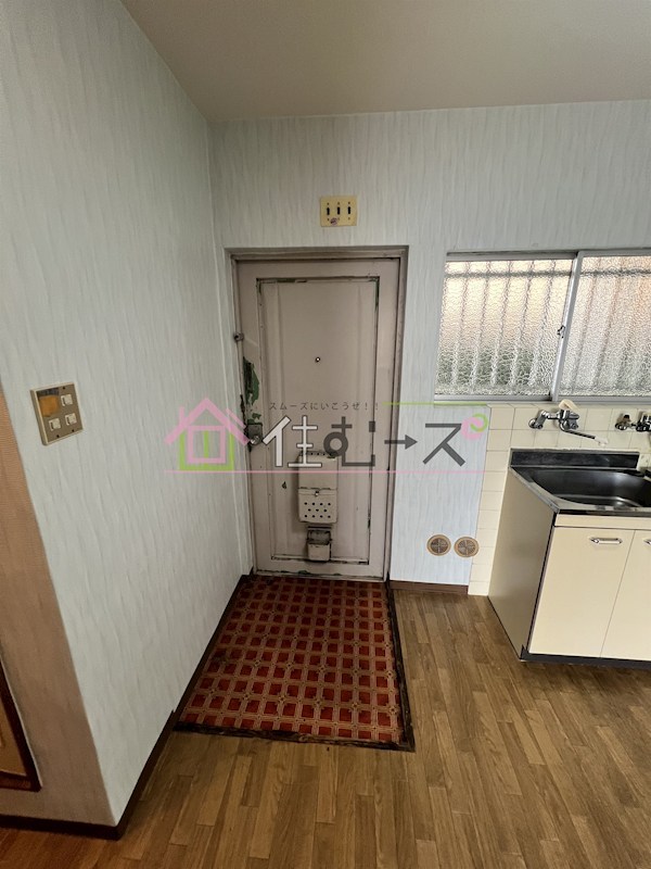 グリーンハイツ中宮 玄関