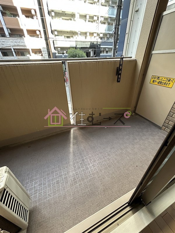 ジュネーゼグラン心斎橋東 ベランダ