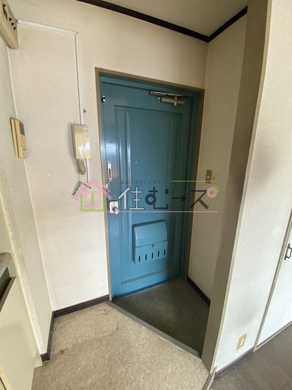 ディノ玉出 玄関