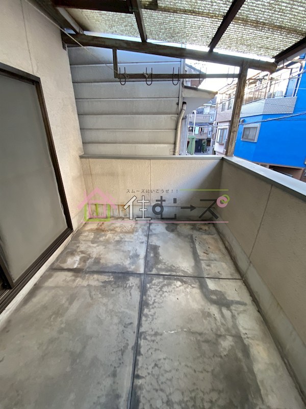 千本北2丁目戸建て ベランダ