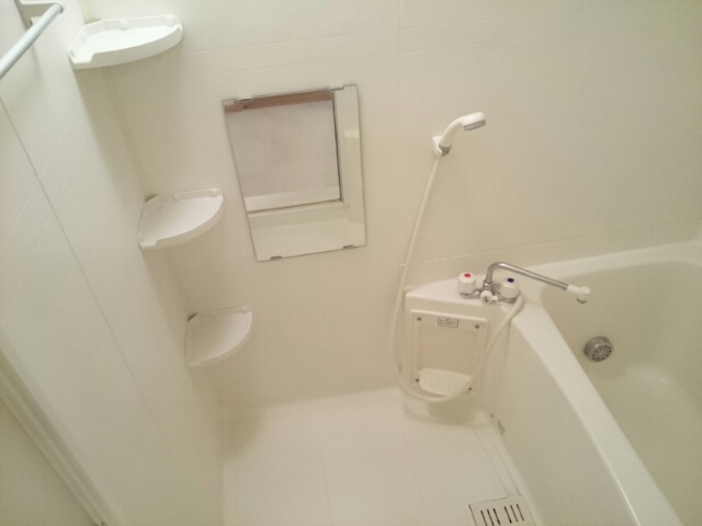 レーゲンボーゲン大美野 風呂画像