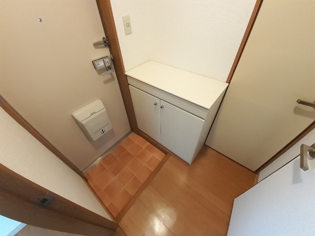 ハイツパル 玄関