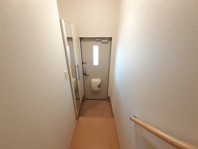 カーサ　プラシードⅠ 玄関