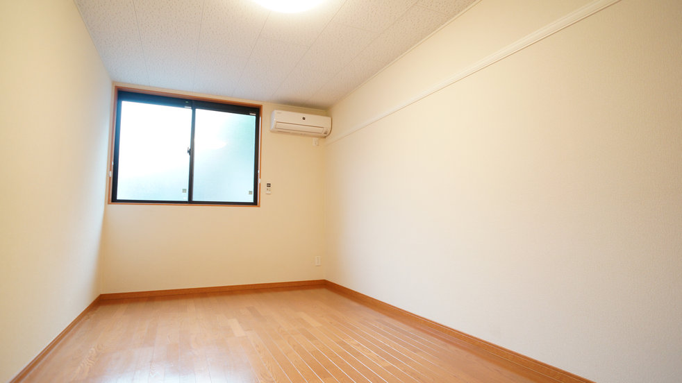 レオパレスエスト リビング