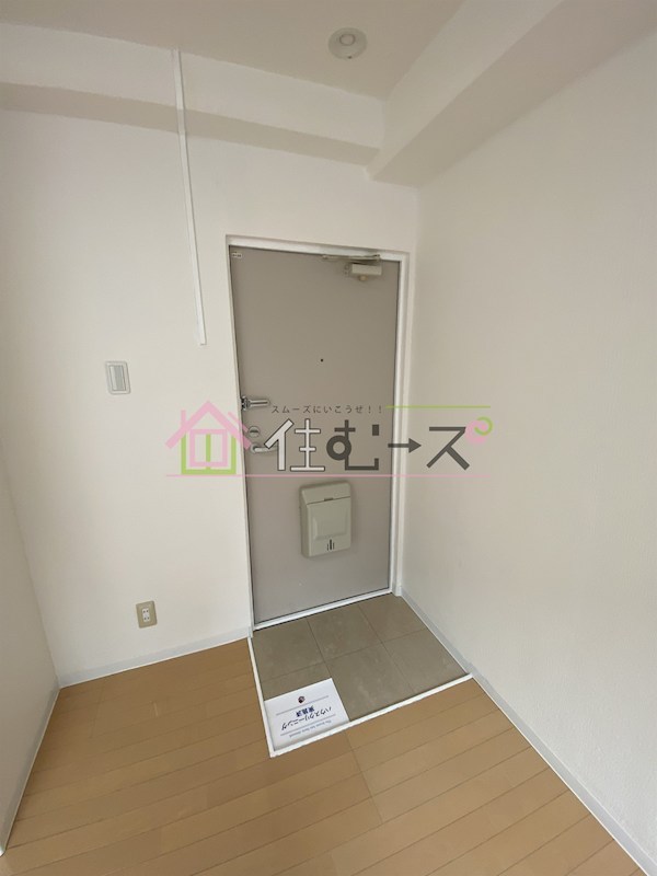 ラムール西天満 玄関