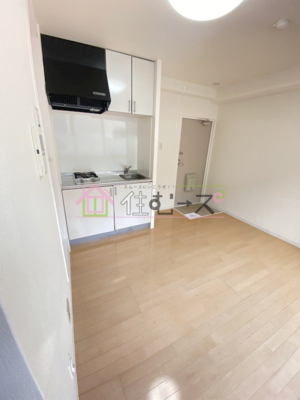 ラムール西天満 リビング